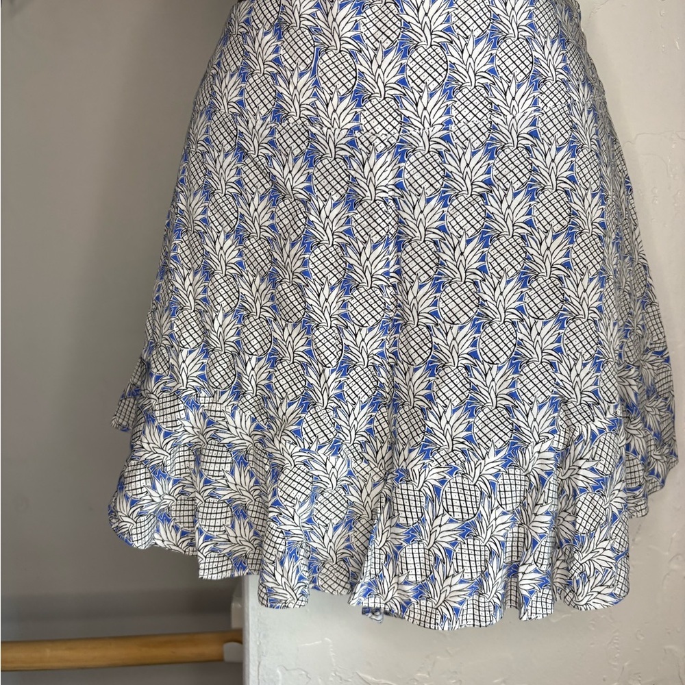 Maeve Blue and White pinapple print Ruffle-Hem Shorts sz 2 like new - Picture 8 of 11